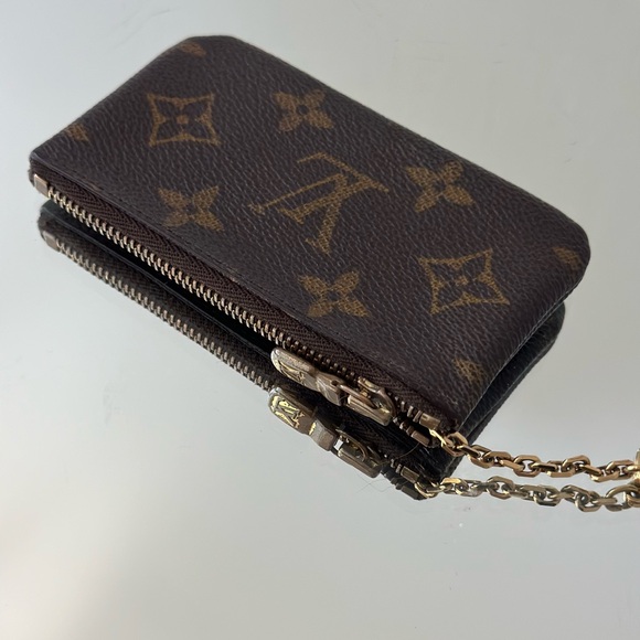 SOLD Vintage Louis Vuitton Monogram Key Cles Leather Key Chain Wallet Card - Picture 2 of 6